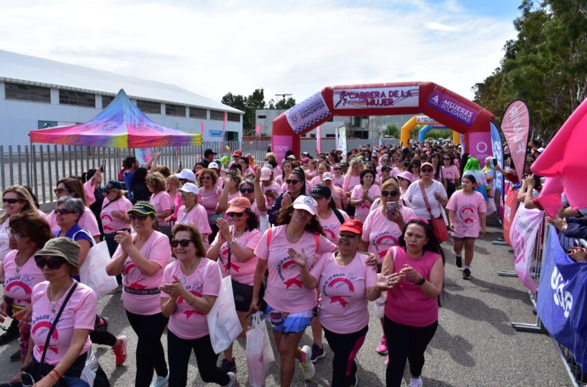  La Carrera de la Mujer celebró el “Día de la Madre” concientizando sobre el cáncer de mama