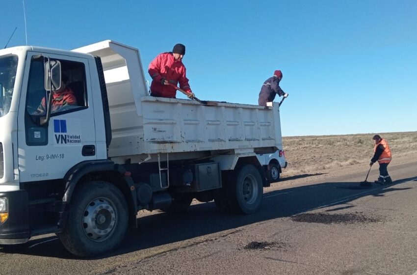  VIALIDAD NACIONAL EJECUTA TAREAS DE BACHEO EN DIFERENTES RUTAS DE CHUBUT