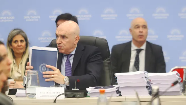  Presupuesto 2025: diputados centraron debate en pago de deuda, ante la ausencia de Caputo