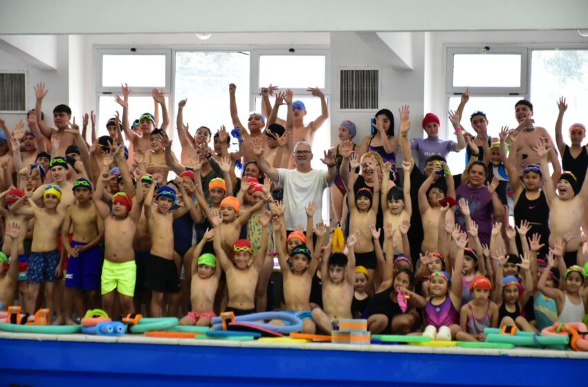  La natación barrial vivió una verdadera fiesta de cierre
