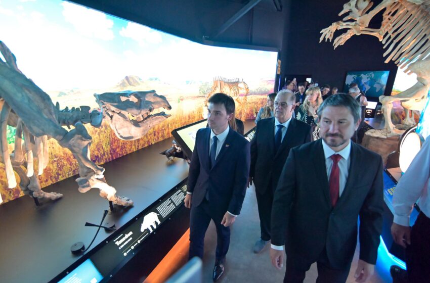  Torres encabezó la inauguración del nuevo MEF: «Hoy el mundo está mirando a Chubut y tenemos que seguir soñando en grande»