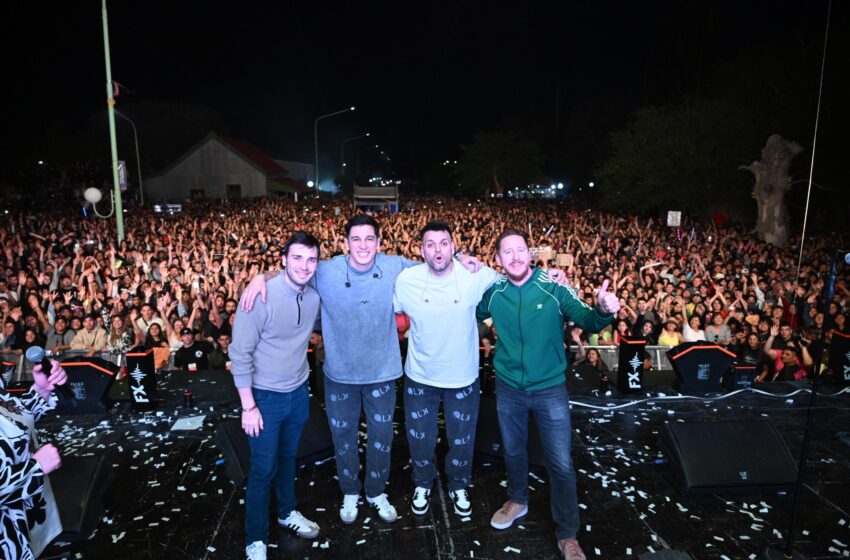  Torres estuvo presente en el multitudinario cierre de la séptima edición del “Chorilavon”