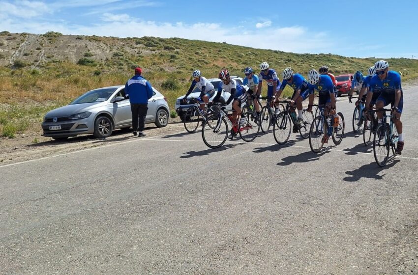  El viento no paró a Daniel Reyes y se quedó con el Minitorneo Primavera de Ciclismo