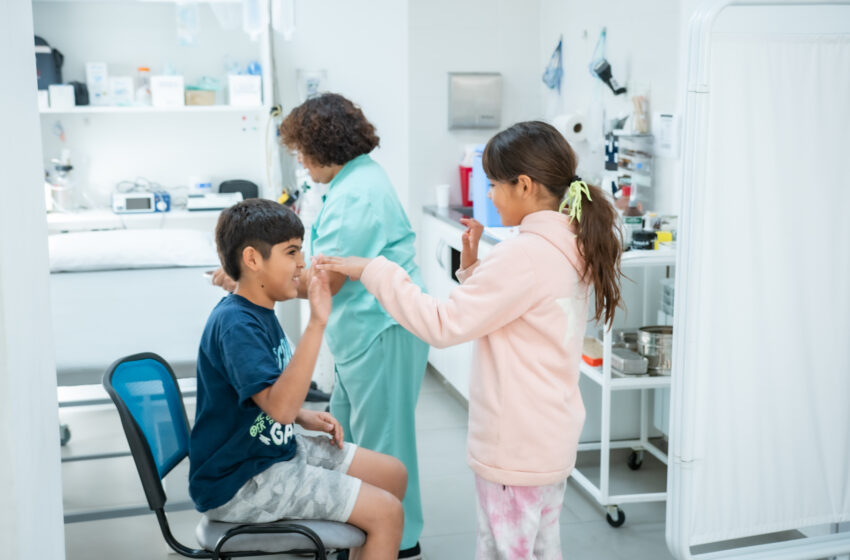  El Centro de Salud Dr. René Favaloro refuerza la vacunación para niñas, niños y embarazadas