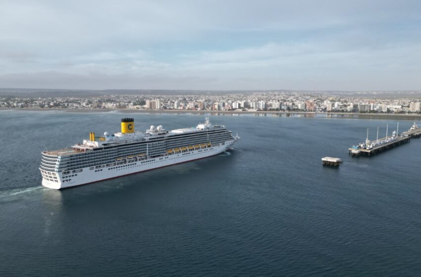  Temporada de Cruceros: El Costa Deliziosa arribó a Puerto Madryn