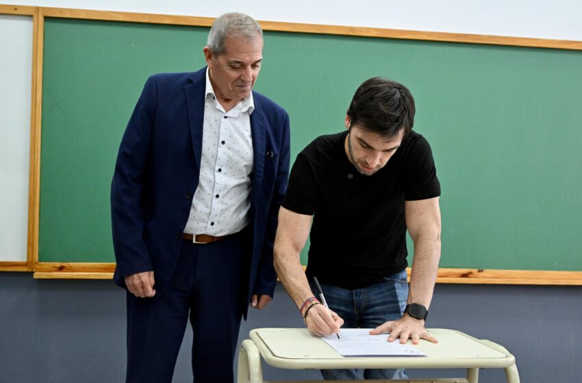  Torres anunció un importante incremento en el ítem Profesionalidad Docente y aseguró: «Nuestro compromiso es seguir transformando el sistema educativo»