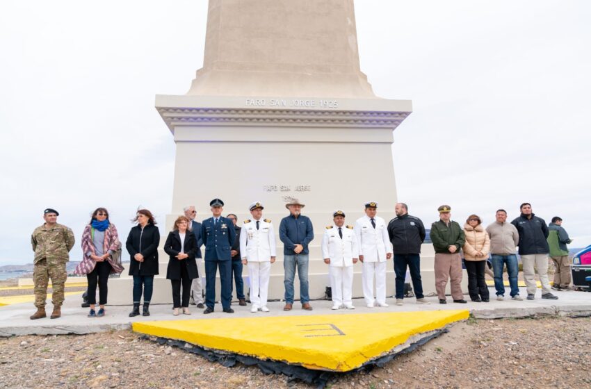  Othar presidió el acto por el Centenario del Faro San Jorge