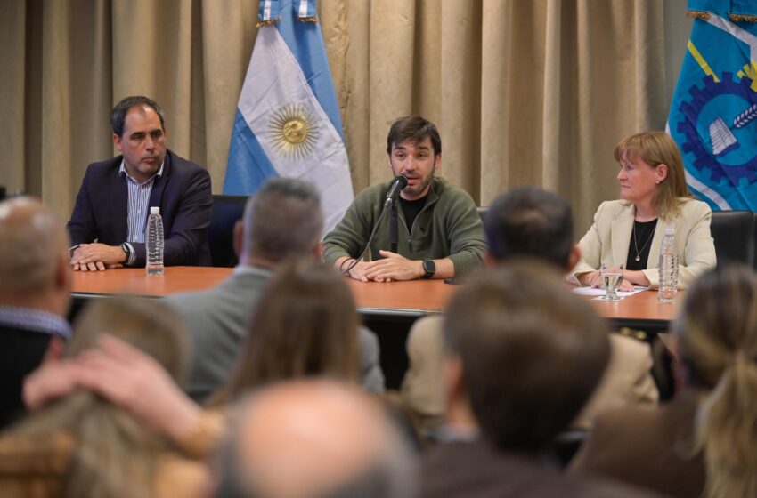  El Gobierno destacó las posibilidades que se abren con la reciente concesión del astillero de Comodoro Rivadavia