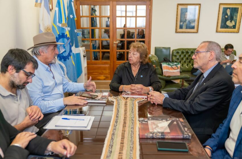  Othar mantuvo una reunión con el Director del Archivo General de la Nación