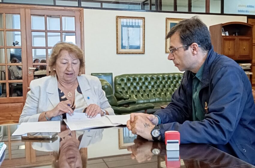  Provincia firmó un convenio de cooperación con la Universidad Nacional de la Patagonia