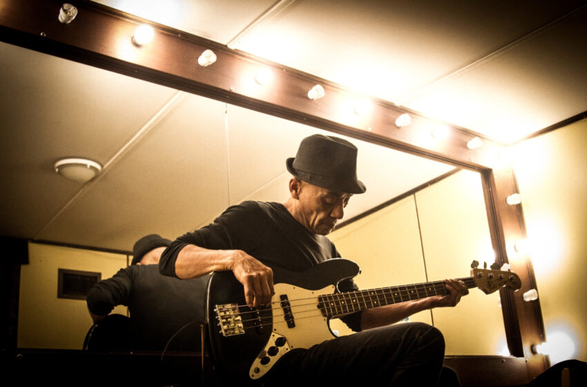  Titín Naves presenta su show acústico en Rada Tilly