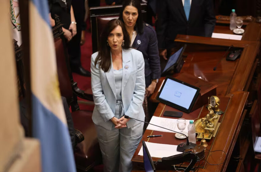  Los senadores esquivaron el debate para frenar sus dietas y podrían recibir un sueldo bruto de 9 millones de pesos