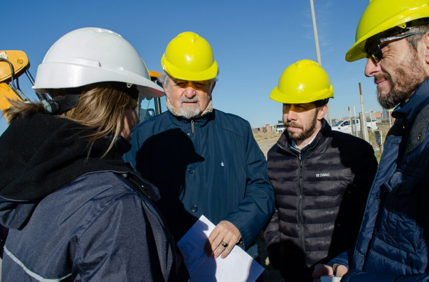  La SCPL avanza con la obra de red de agua para 189 familias en el loteo ex Radio Estación