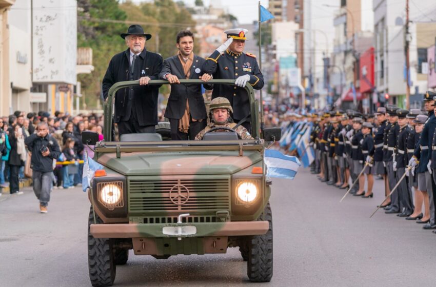  Comodoro celebró con fervor patriótico un nuevo aniversario de la Revolución de Mayo