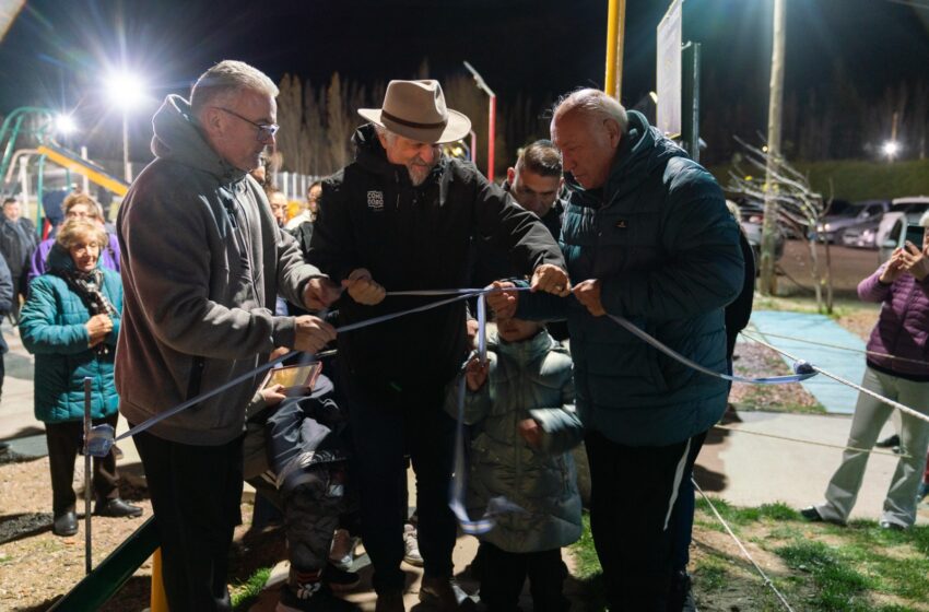 Othar acompañó la inauguración de la iluminación del Club Veteranos de Laprida