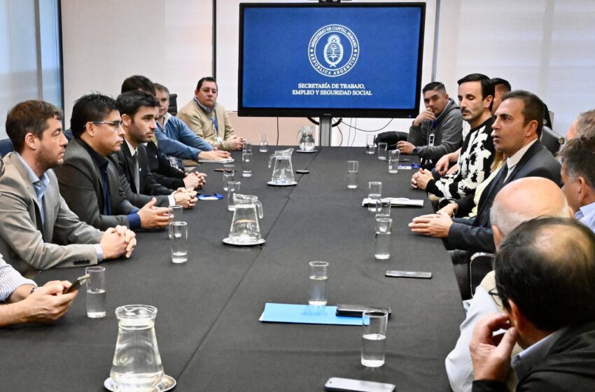  Por pedido de Torres y Vidal, Nación convocó a una reunión de urgencia para iniciar la temporada de pesca: Se implementarán importantes medidas de alivio fiscal