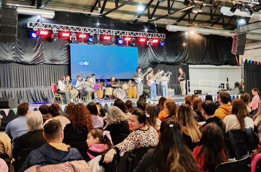  Chicos al Escenario celebró el talento joven con dos jornadas llenas de arte, color y emoción
