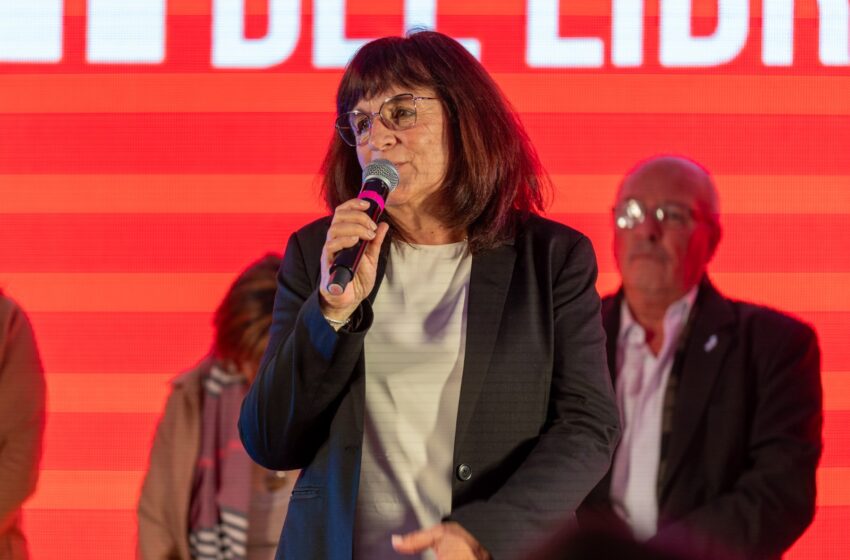  Con un emotivo acto, concluyó la Feria del Libro más importante del interior del país