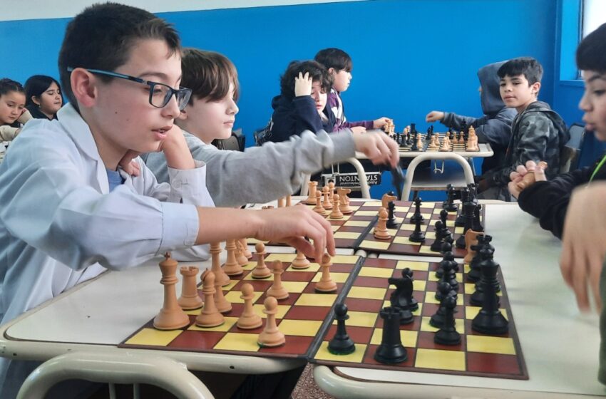  Más de 700 estudiantes participaron de la primera etapa del programa provincial “Ajedrez en el Aula”