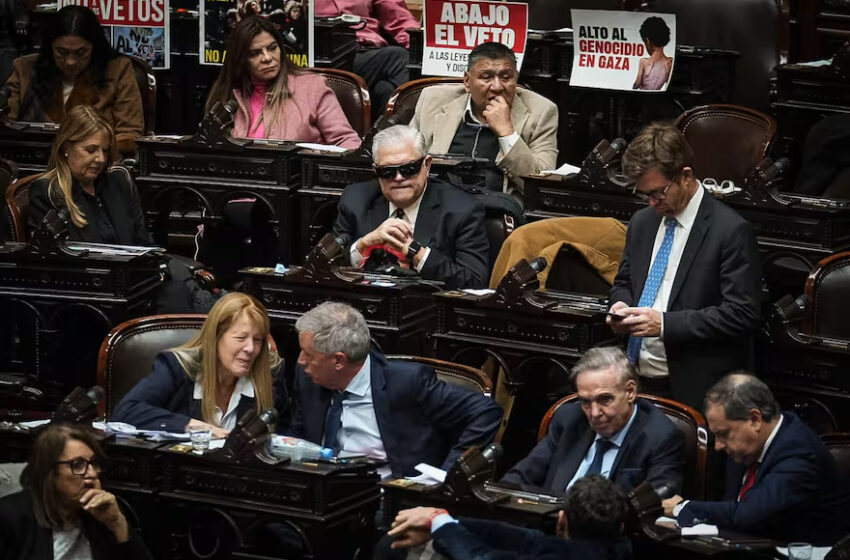  Noche negra para el Gobierno: la oposición rechazó en Diputados media docena de decretos desregulatorios de Sturzenegger