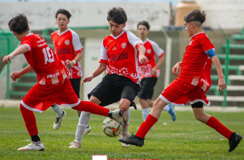  Fútbol: Las selecciones Sub-13 y Sub-15 de Comodoro se preparan para competir en Neuquén