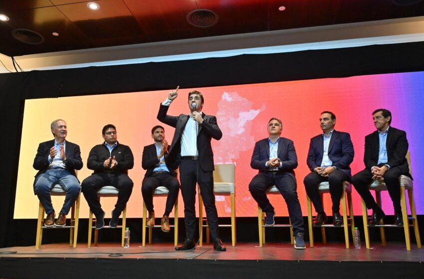  Torres encabezó en Puerto Madryn el segundo encuentro de gobernadores de Provincias Unidas