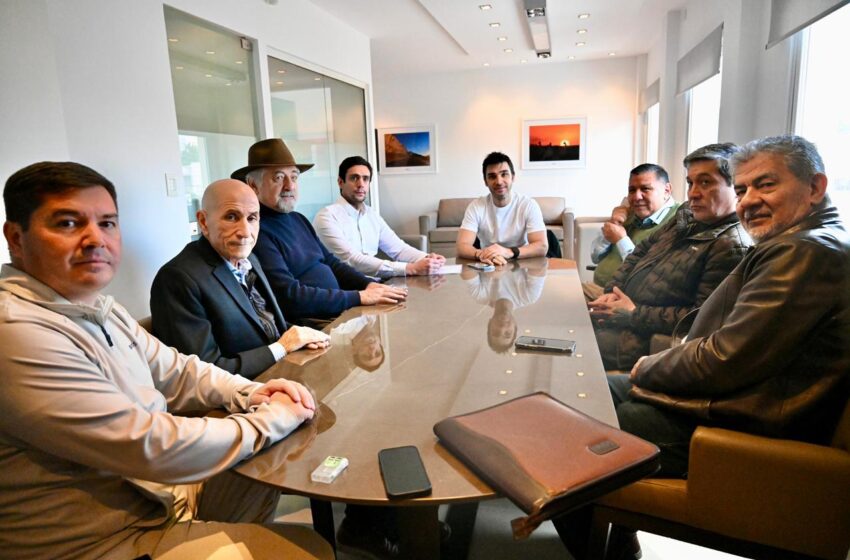  Torres se reunió con dirigentes gremiales: “La Provincia y los trabajadores cumplieron, ahora vamos a exigir a Nación la eliminación de las retenciones”