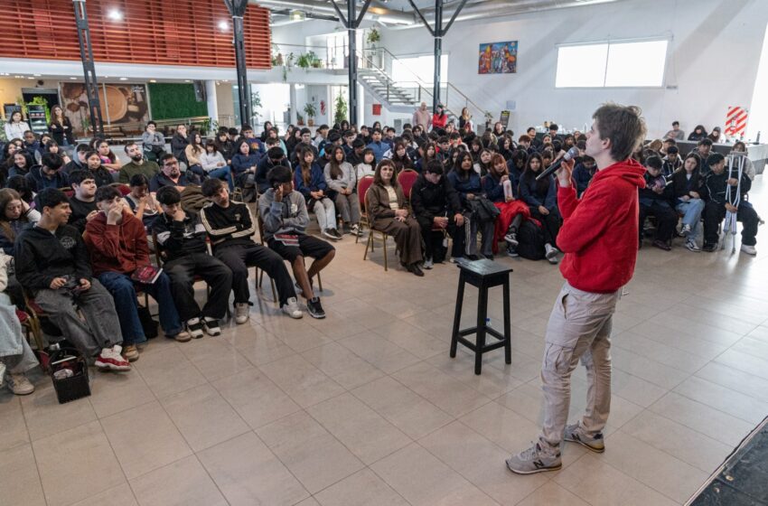 Se llevó a cabo el encuentro Book Tok: “Leer Nos Mueve, Leer Nos Cambia”