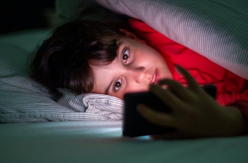  Charla abierta sobre crianza digital y uso responsable de la tecnología en el B° Juan XXIII