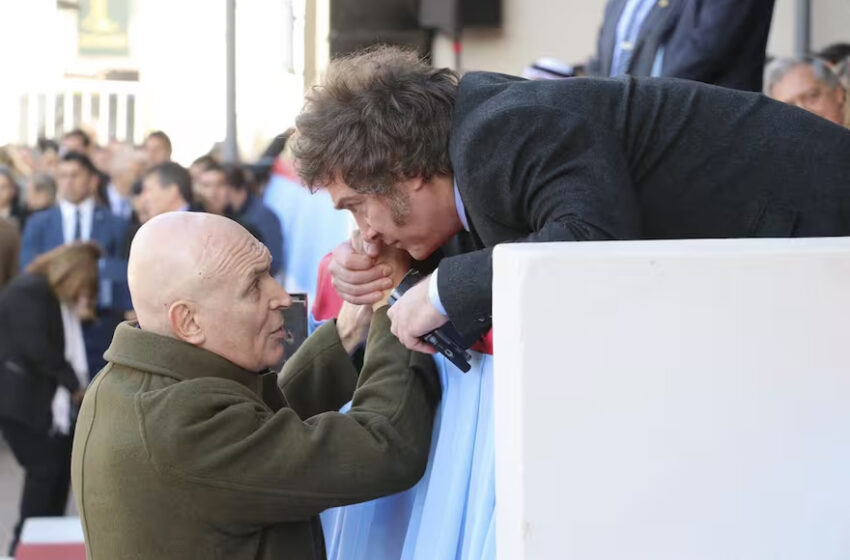  Javier Milei se reunió con José Luis Espert, que se resiste a bajar su candidatura pese a la fuerte presión interna