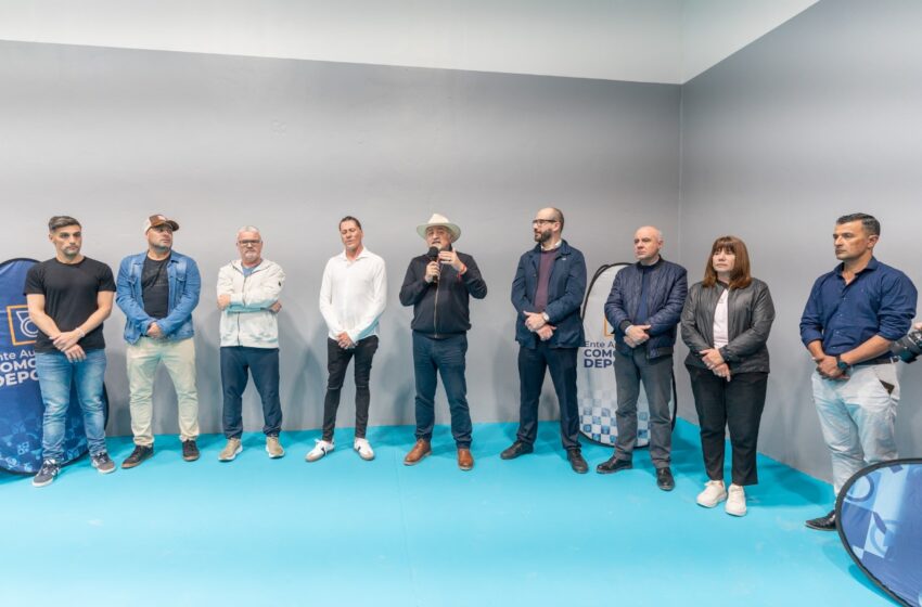  Othar inauguró la remodelación de la sede vecinal del 30 de Octubre