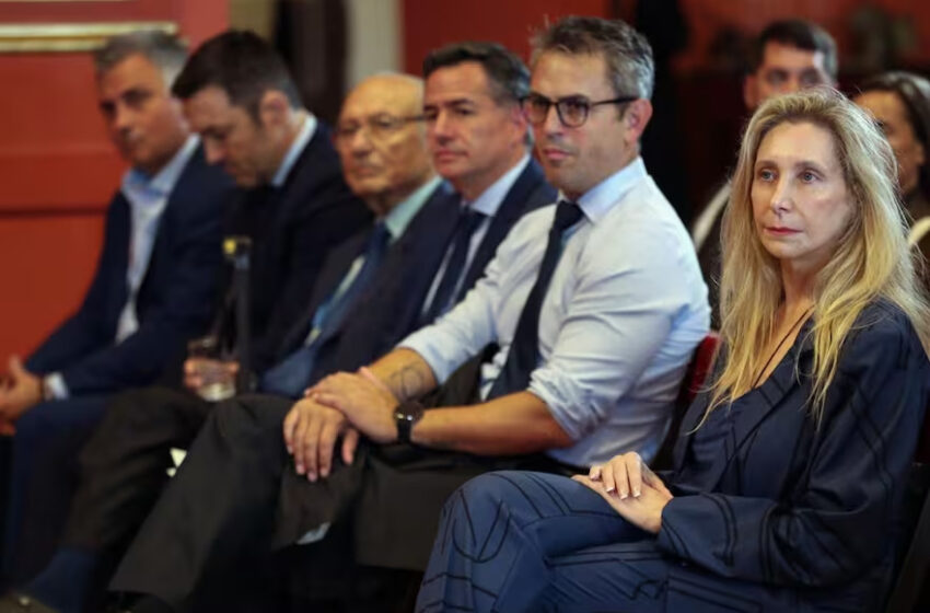  La nueva dinámica de la Casa Rosada: intensa agenda legislativa, hiperactividad en dos despachos y el poder “radial” de Karina Milei