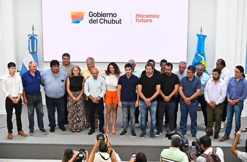  Consenso Fiscal: Torres acordó con intendentes un pacto de responsabilidad y equilibrio fiscal y una baja progresiva de Ingresos Brutos