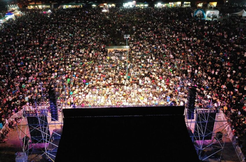  Una multitud acompañó el Telebingo Solidario en El Hoyo: lo recaudado será destinado a damnificados por los incendios forestales