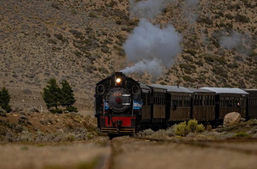  La Trochita realizó la primera salida del 2026