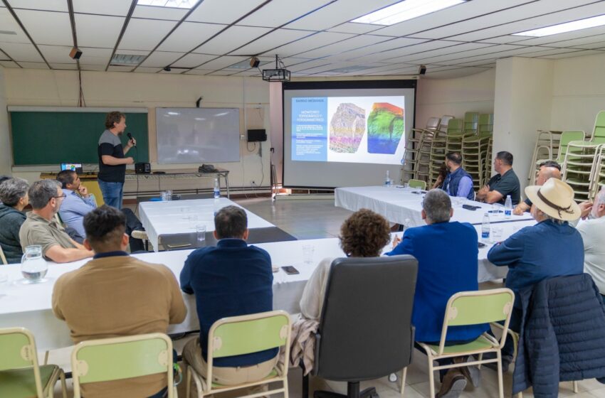  El Municipio informó a referentes de barrio Médanos los resultados del estudio geotécnico