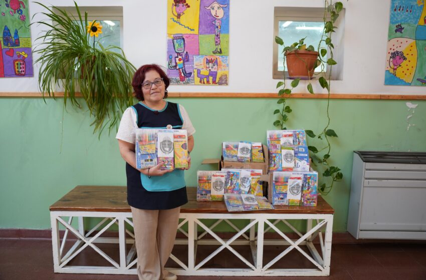  El Gobierno Provincial fortalece el Programa “Aprender en Igualdad” con la entrega de kits escolares en Comodoro Rivadavia y comunas rurales