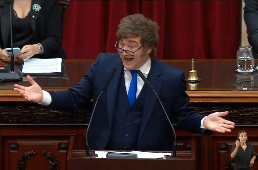  DEL “NIDO DE RATAS” AL CONGRESO HEGEMÓNICO