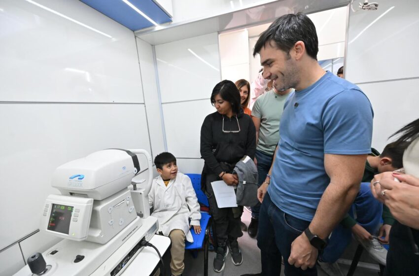  Chubut implementa un programa federal que garantiza controles oftalmológicos y anteojos gratuitos a estudiantes de toda la provincia