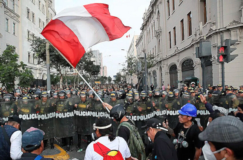  Elecciones y Crisis Política en el Perú