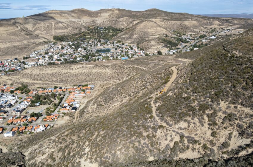  El Municipio avanza con tareas paliativas en la zona del cerro Hermitte