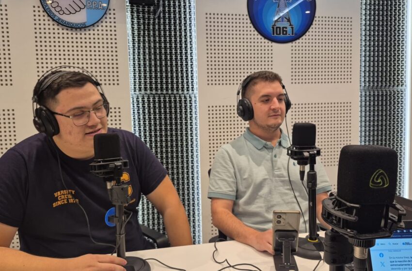  Salinas y Sarmiento encabezaron en la UNPSJB una charla para debatir el impacto de la inteligencia artificial en la educación