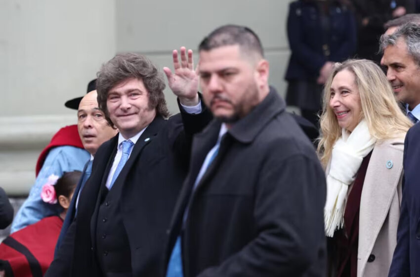  Milei asiste al Tedeum y luego encabeza la reunión de un Gabinete cruzado por internas y en tensión por Adorni