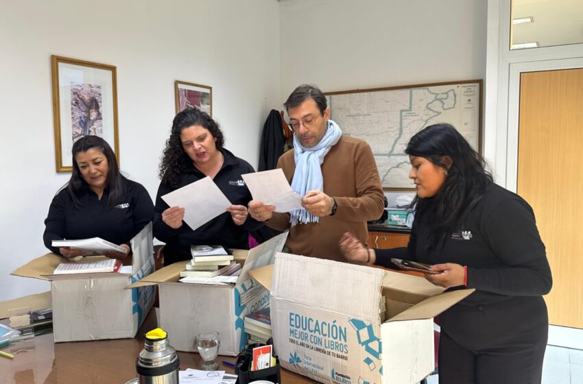  Provincia continúa con la distribución de libros en bibliotecas populares del Chubut