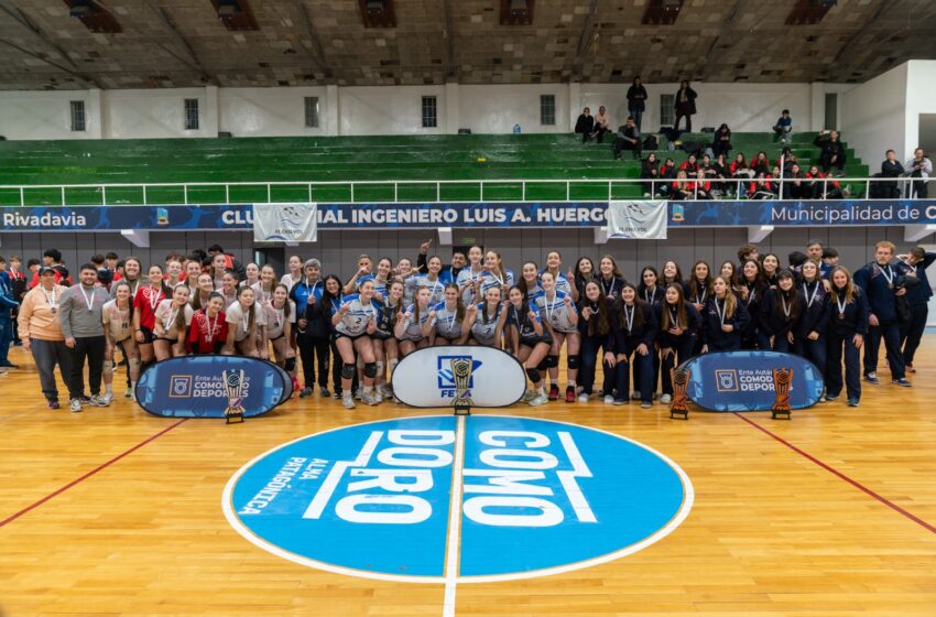  Comodoro Rivadavia coronó a los campeones del Nacional Sub-16 de Vóley