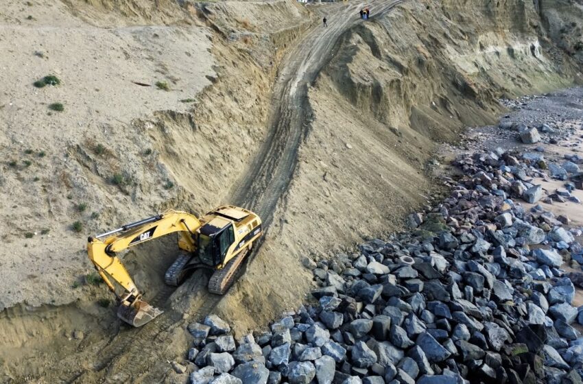  Con una inversión de más de $9.000 millones, Provincia avanza con la protección costera del Cerro Chenque