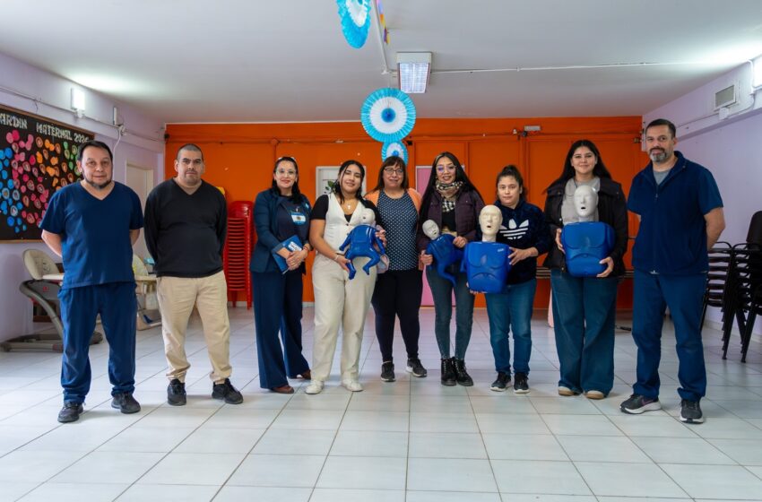  El CPB San Martín junto a Salud Municipal capacitó a los papás del jardín maternal en RCP