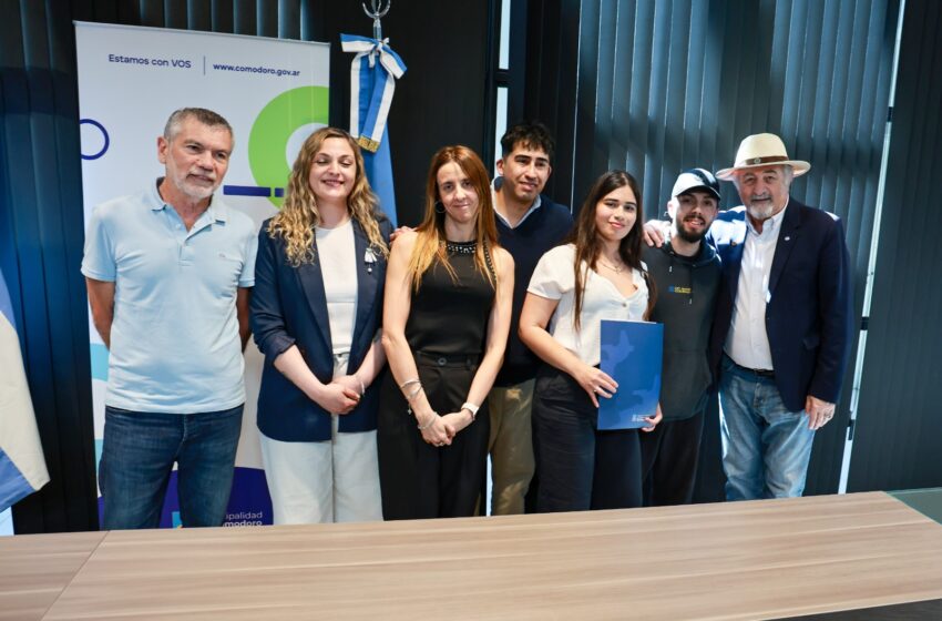  Othar encabezó una nueva entrega de terrenos a familias de la ciudad
